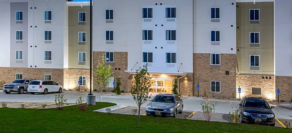 Candlewood Suites Omaha - Millard Area