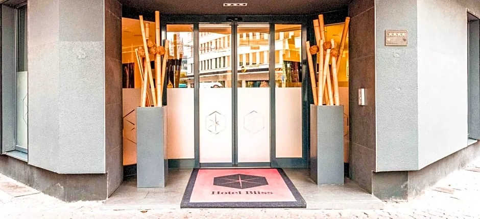 Bliss Design Hotel - Frankfurt City Messe