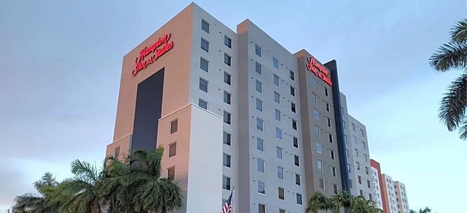 Hampton Inn By Hilton & Suites Miami-Airport South/Blue Lagoon