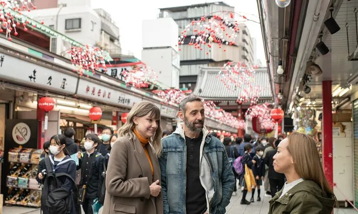 Tokyo Private & Personalized Intro Tour with a Local Guide