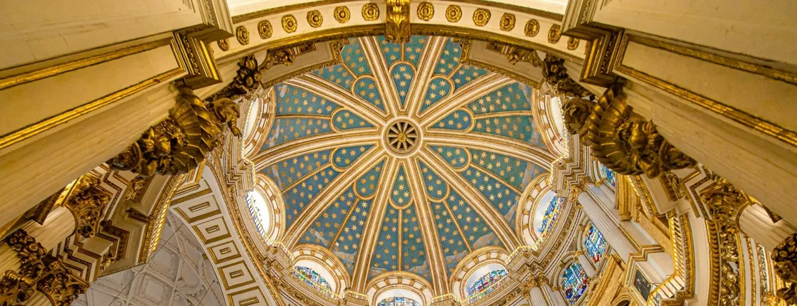 Full-day guided tour of Granada’s highlights