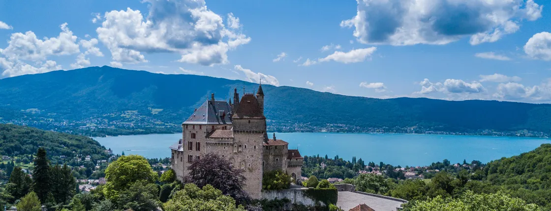 Private guided tour of Annecy's Historical Center
