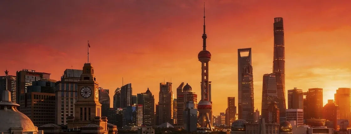 Shanghai private tour with iconic landmarks of the old and new city