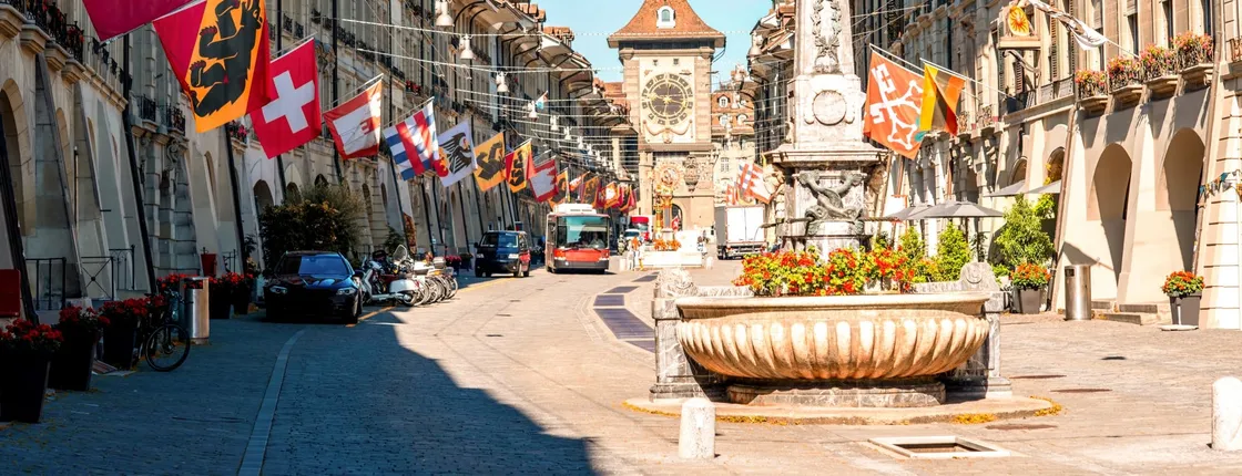 1-hour walking tour of Bern with a local