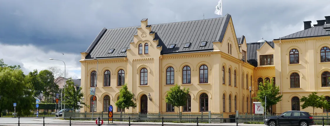 Guided walking tour of Uppsala University