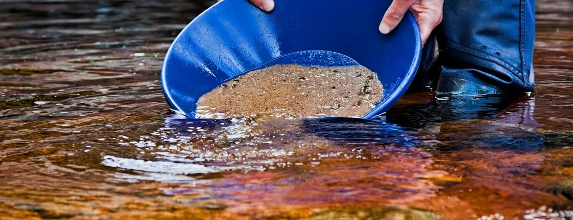 Gold panning adventure in Essen