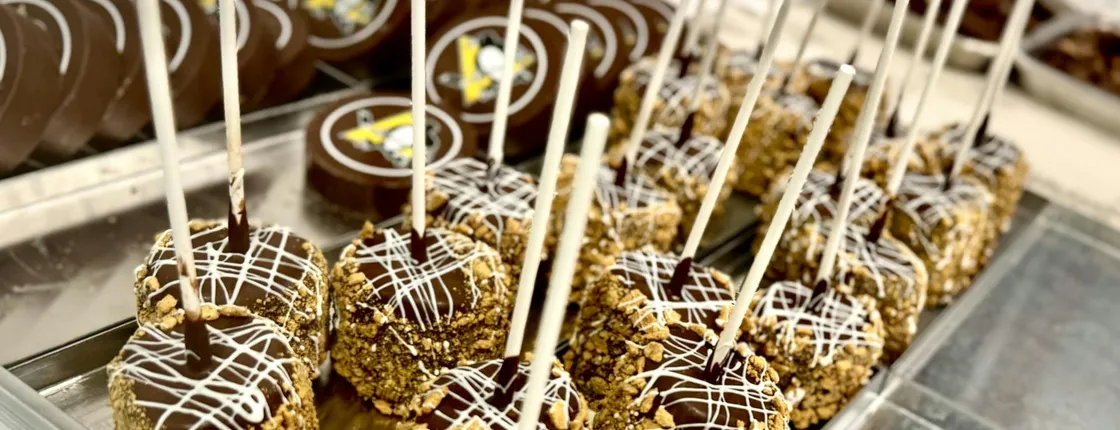 Pittsburgh downtown food tour with 6 tastings