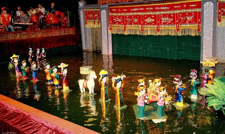 Water Puppet Show-Cyclo & Dinner On Cruise in Ho Chi Minh City