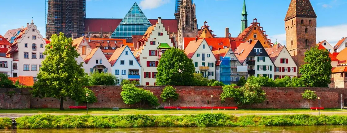 Discover Ulm in 1 hour with a local