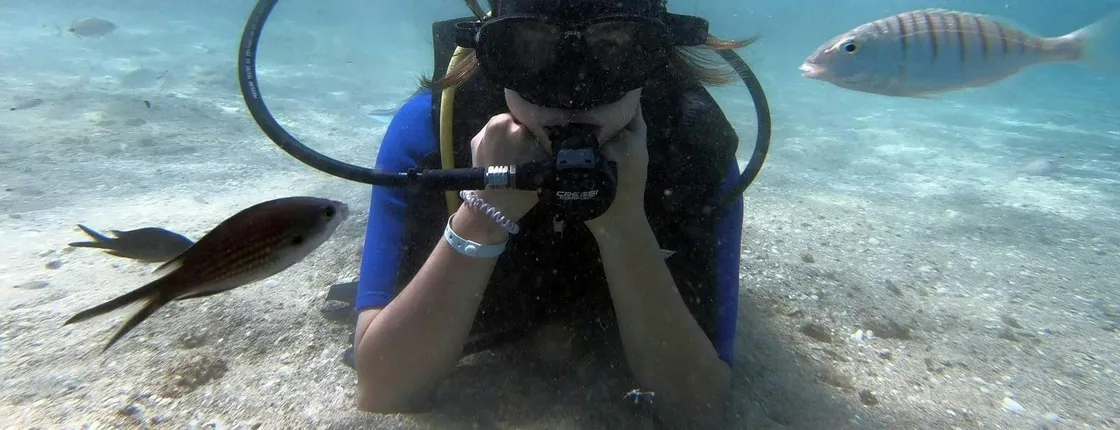 Scuba diving lesson for beginners in Crete with pick-up option