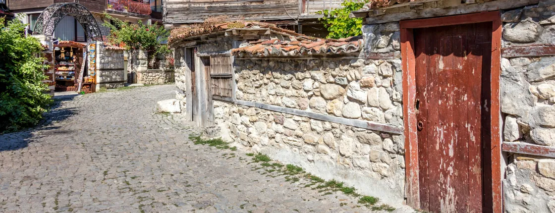 Half-day Nessebar old town walking tour with optional transportation