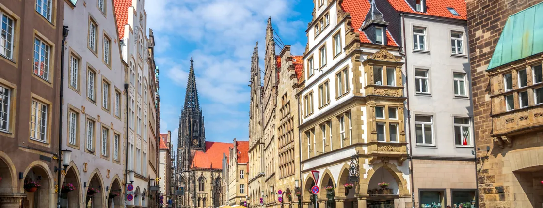 Self guided tour with interactive city game of Münster