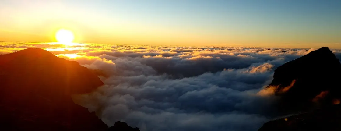 Pico do Arieiro sunrise tour