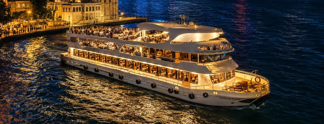 Bosphorus dinner cruise and live show
