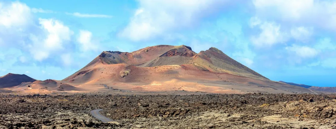 Lanzarote volcanoes and caves tour from Fuerteventura
