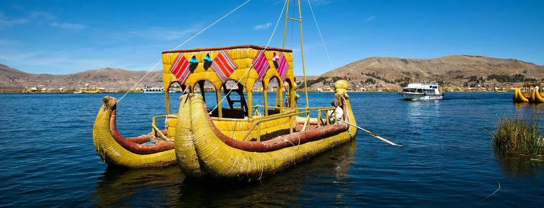 Full-Day Tour to the Lake Islands of Uros and Taquile with Lunch