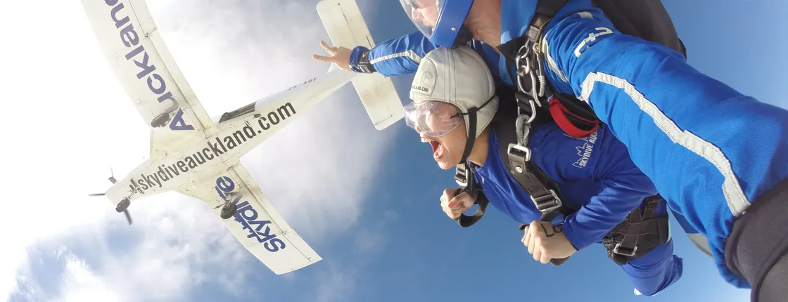 13,000ft skydiving experience in Auckland