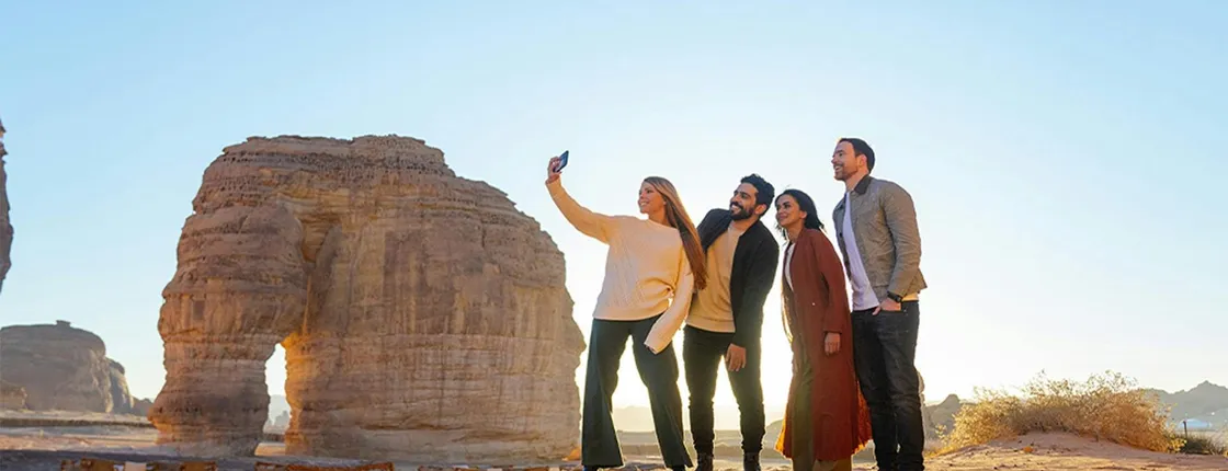 Al Ula full-day discovery tour from Madinah