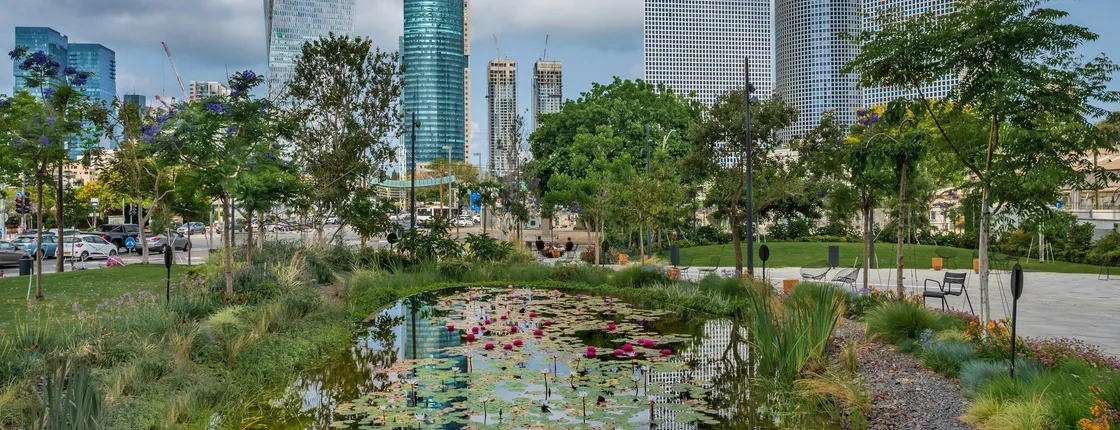 Saturday guided walking tour of Florentin