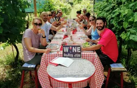 Lucca E-Bike Tour with Wine and Food Tasting