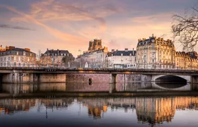 Interactive self-guided city game tour in Rennes