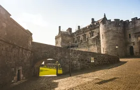 Stirling Castle, Loch Lomond and Whisky Tour from Glasgow