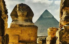 Private Day Tour Giza Pyramids, Memphis and Sakkara Pyramids 