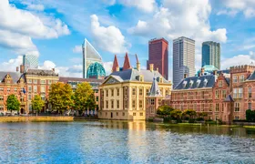 Self guided tour with interactive city game of The Hague