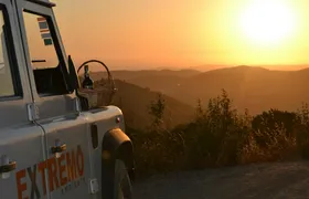 Sintra sunset 4x4 tour with Port wine and traditional snacks