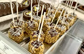 Pittsburgh downtown food tour with 6 tastings