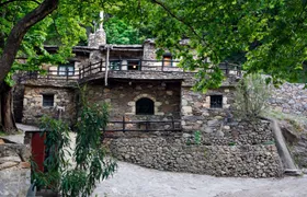 Milia mountain retreat semi private tour with tastings and Lunch