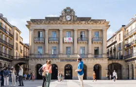 San Sebastian guided tour from Pamplona