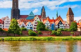 Discover Ulm in 1 hour with a local