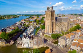 Dordrecht audio walking tour with historic harbours and landmarks