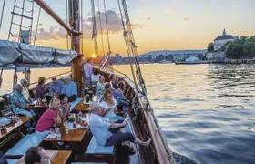 Fjord evening cruise with shrimp buffet
