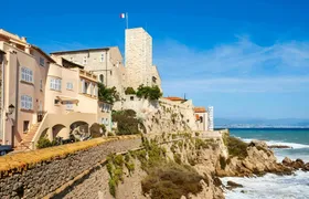 Antibes 2-hour introductory walking tour with a local
