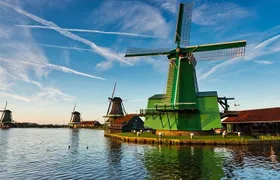 Dutch Countryside and Zaanse Schans Windmills Private Tour 