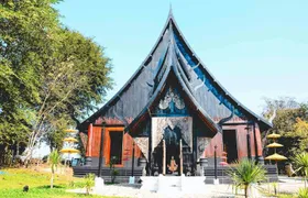 Private guided tour from Chiang Mai to Chiang Rai and its temples
