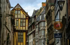 Self-guided audio tour of Rouen through art and history