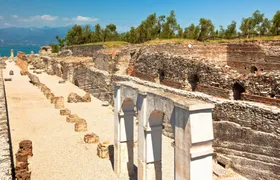Grottoes of Catullus entrance ticket and guided tour