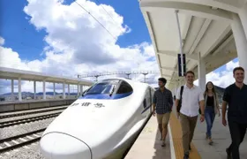 Dali cultural highlights tour by high-speed train from Kunming