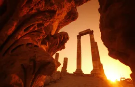 Private day or night sightseeing tour in Amman