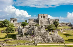 Guided tour of Tulum and visit to a modern Maya community