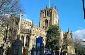 Nottingham's secrets with Robin Hood city adventure game